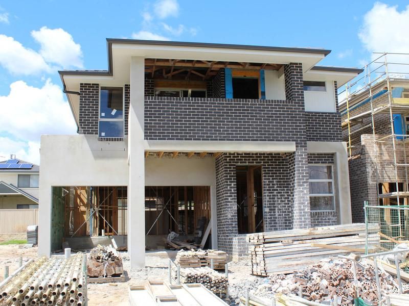 60 Bryant Ave, Middleton Grange, NSW 2171