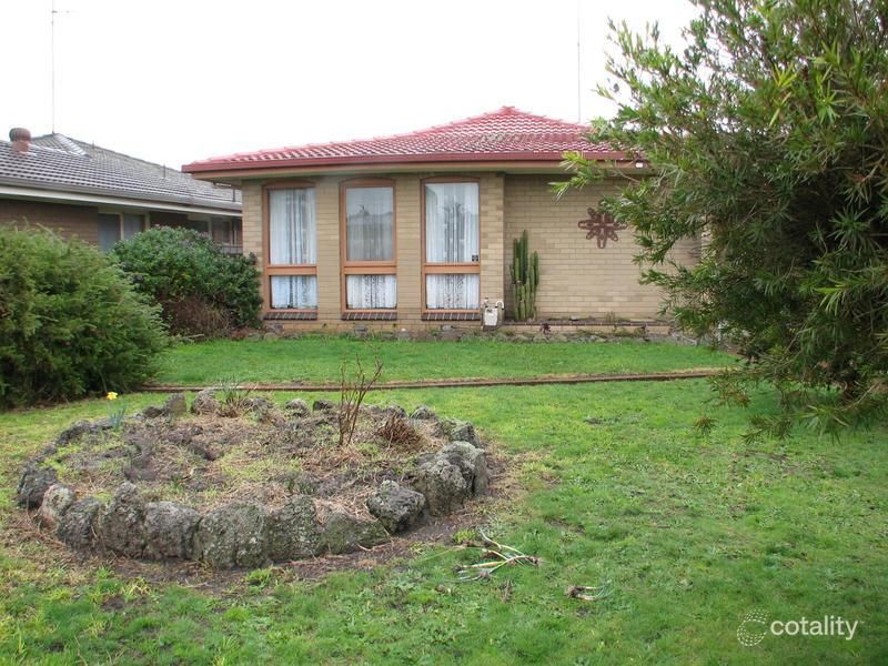 5 Batson Cres, Elliminyt, VIC 3250