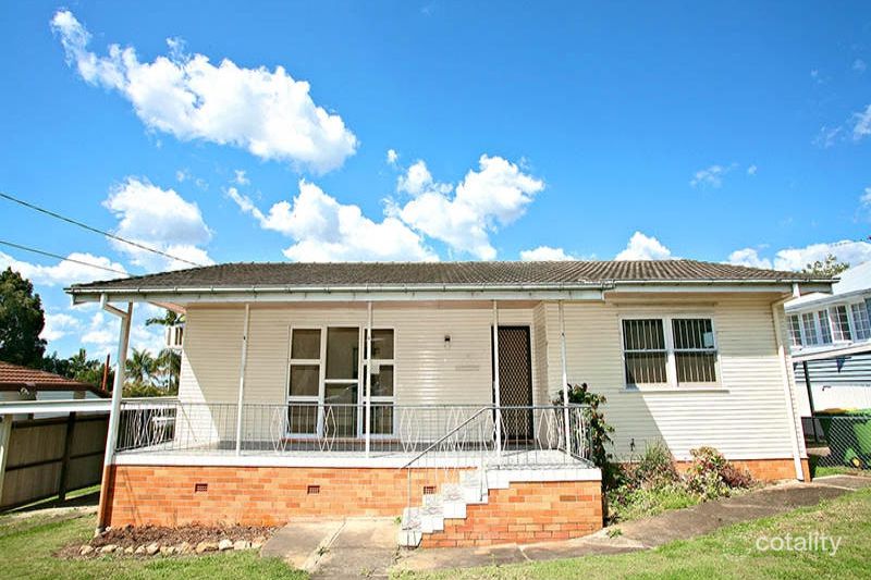 18 Tregair St, Newtown, QLD 4305