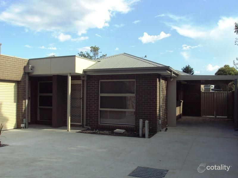 4/2 Lily St, Braybrook, VIC 3019