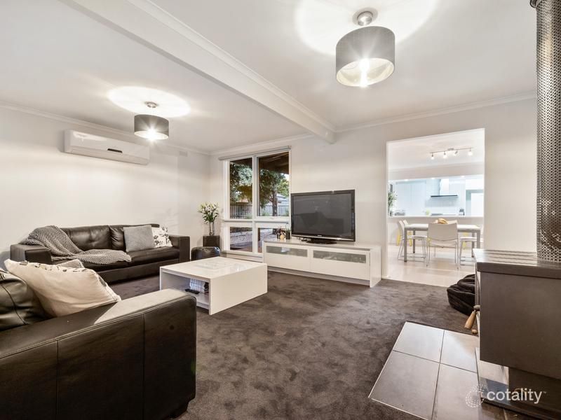 13 Gardiner St, Gisborne, VIC 3437