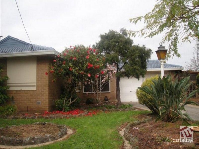 4 Le Gallienne Cres, Mulgrave, VIC 3170