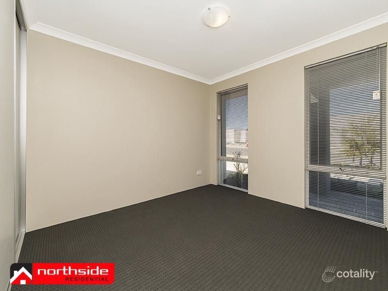 18 Gouldian Cct, Alkimos, WA 6038