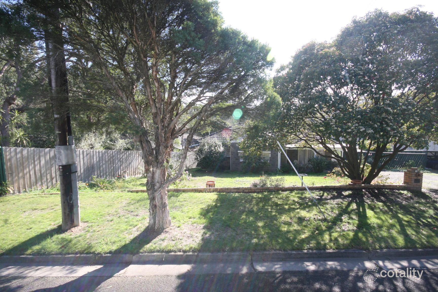 36 Grant Cres W, Ringwood, VIC 3134