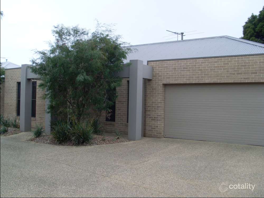 2/378 Cambourne St, Lavington, NSW 2641