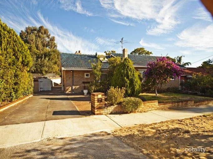 55 Chadwick St, Hilton, WA 6163