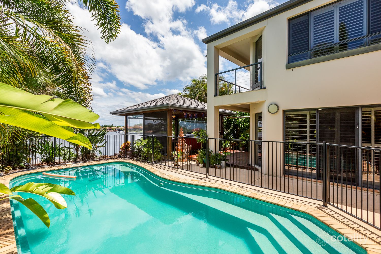 24 The Peninsula, Helensvale, QLD 4212