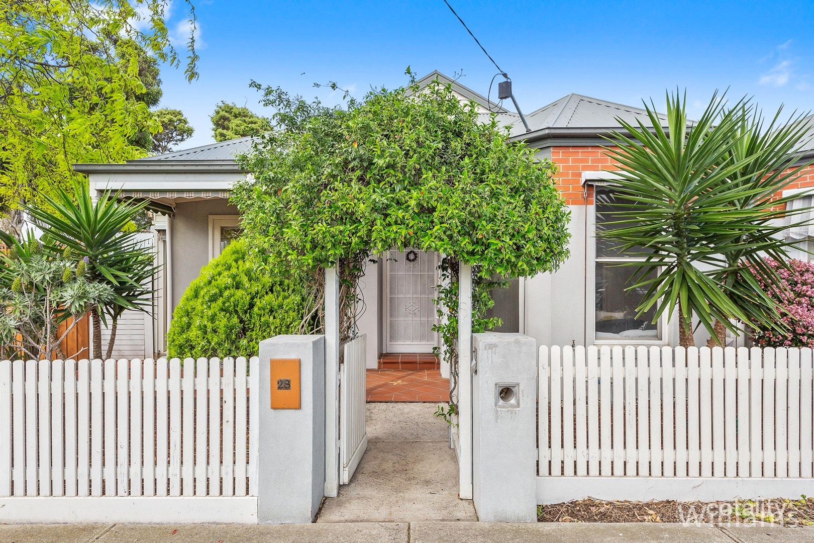 28 Effingham Rd, Newport, VIC 3015