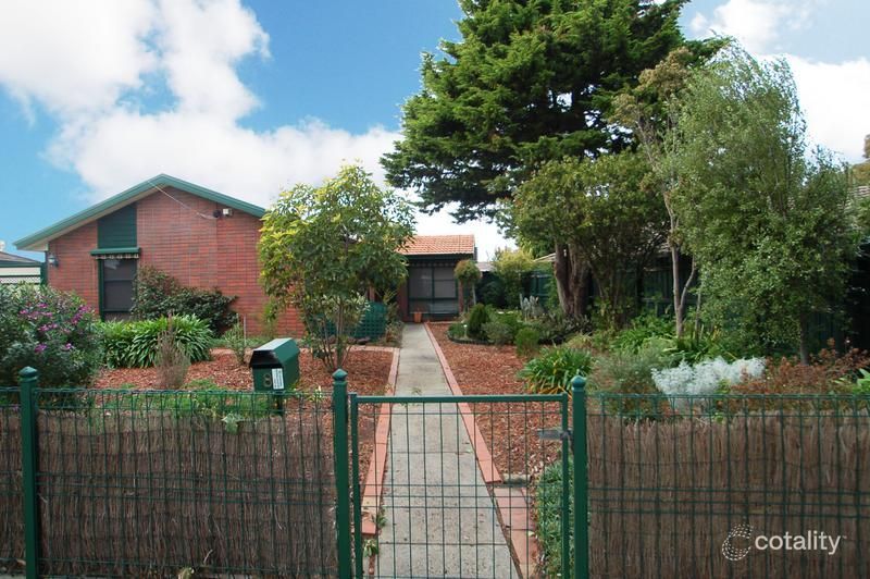 8 Moyston Ct, Meadow Heights, VIC 3048