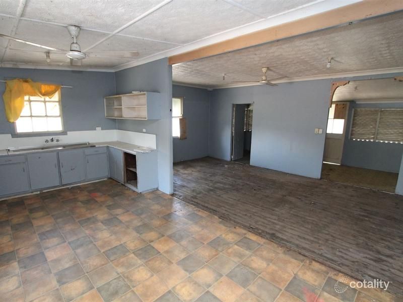 6 Hobart St, Ayr, QLD 4807