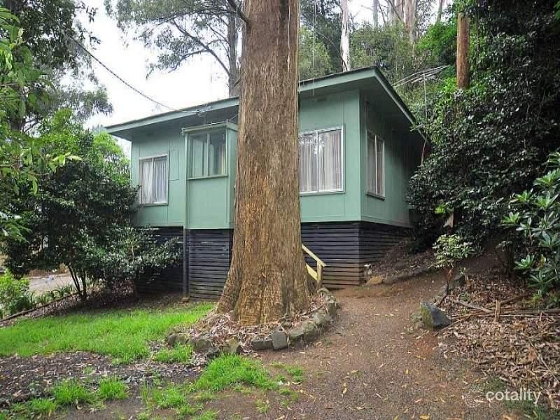 5 Fern Glen Ave, Mount Dandenong, VIC 3767