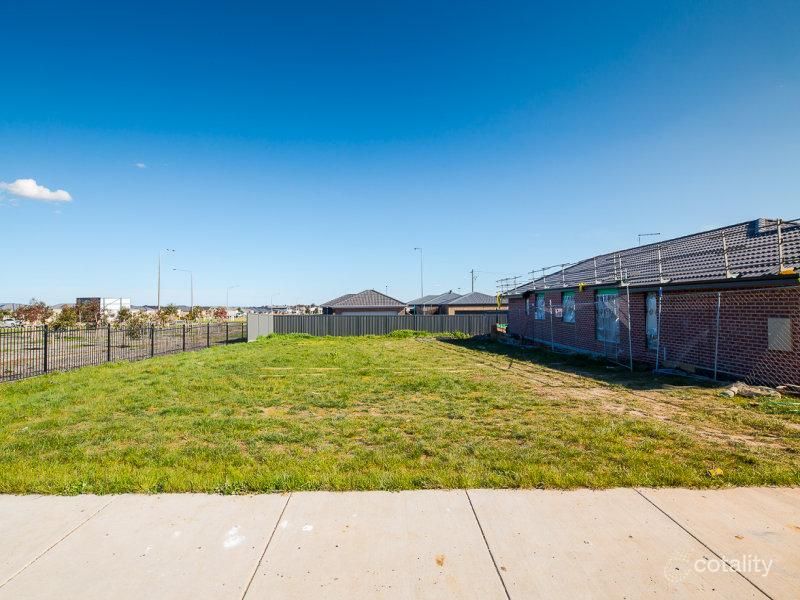 1 Rooney Cres, Lucas, VIC 3350