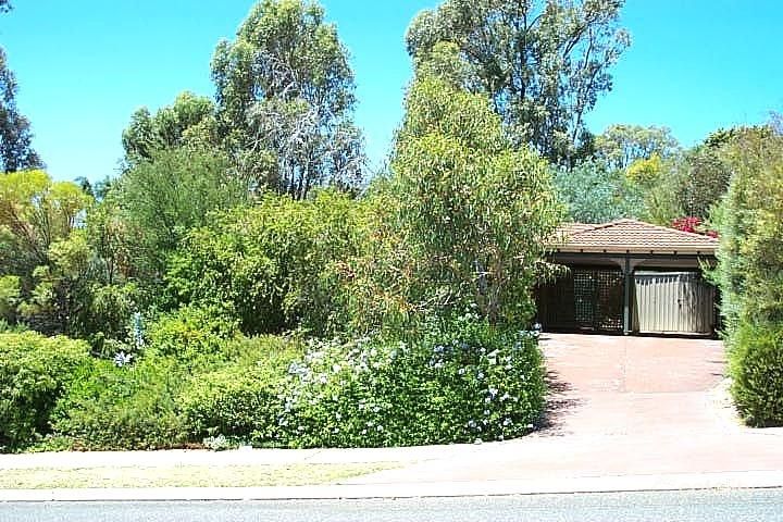 40 Outlook Dr, Edgewater, WA 6027