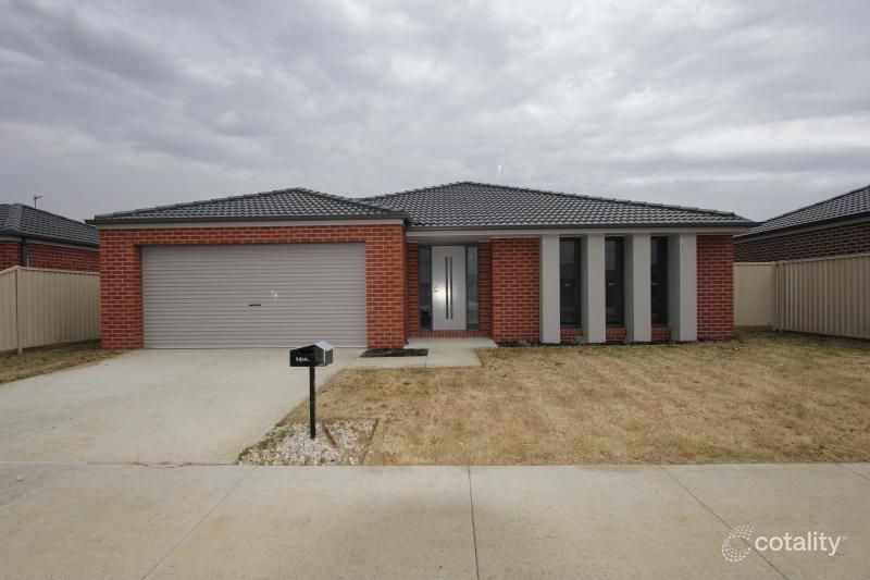 15 Chifley Dr, Delacombe, VIC 3356