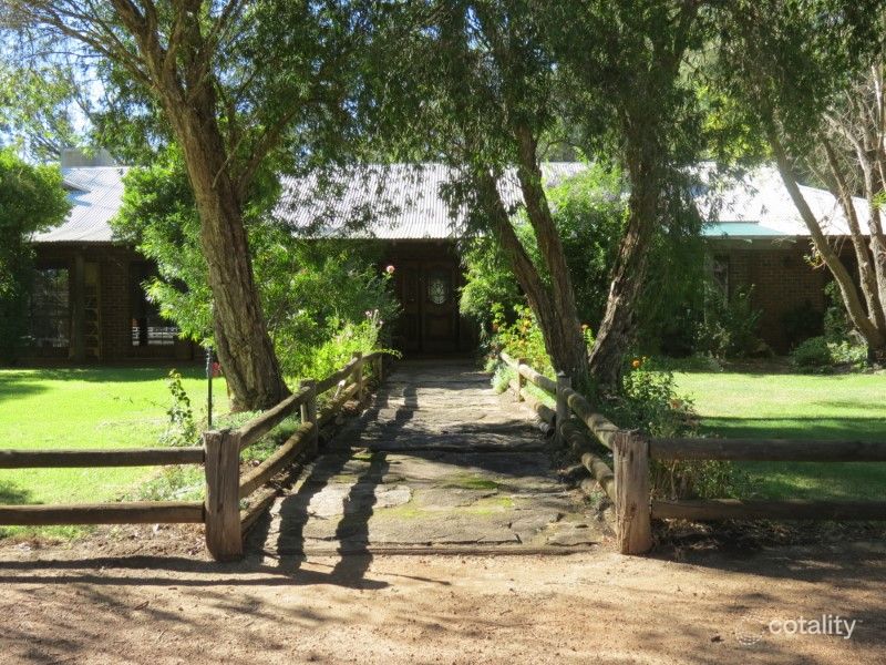 76 James Rd, Hamel, WA 6215