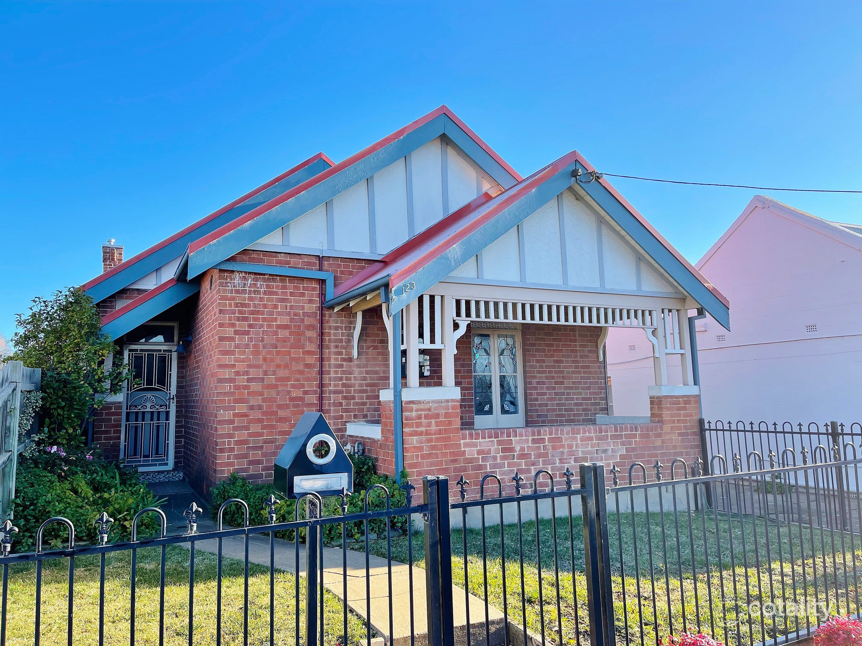 123 Stewart St, Bathurst, NSW 2795