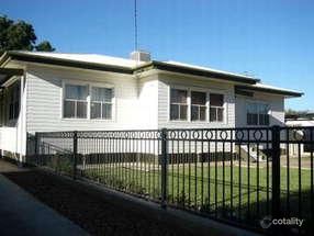 27 Roe St, St George, QLD 4487