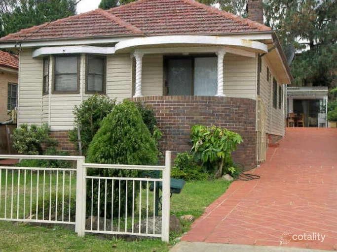 53 Glamis St, Kingsgrove, NSW 2208