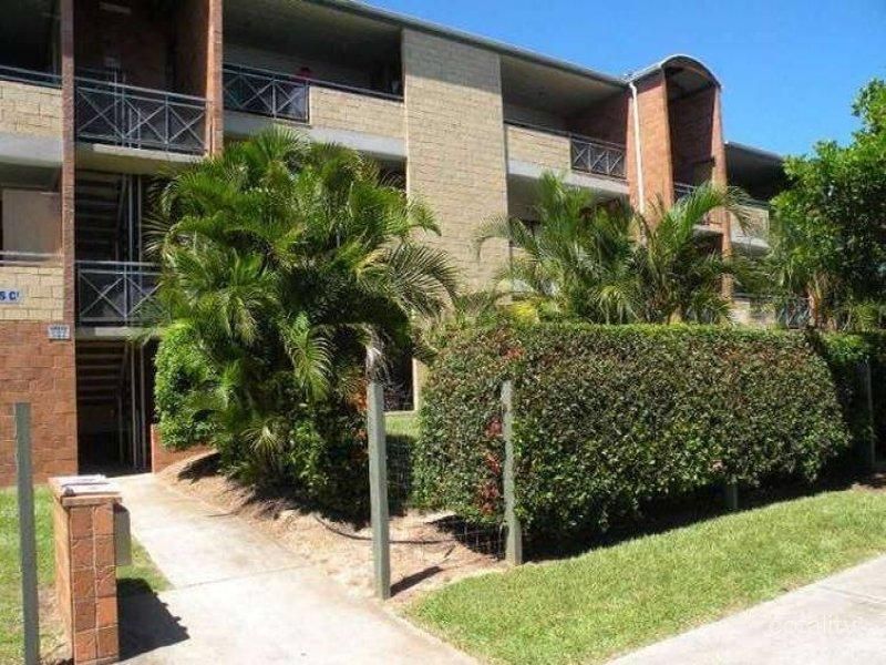 4/2 Rogers Cres, Caboolture, QLD 4510