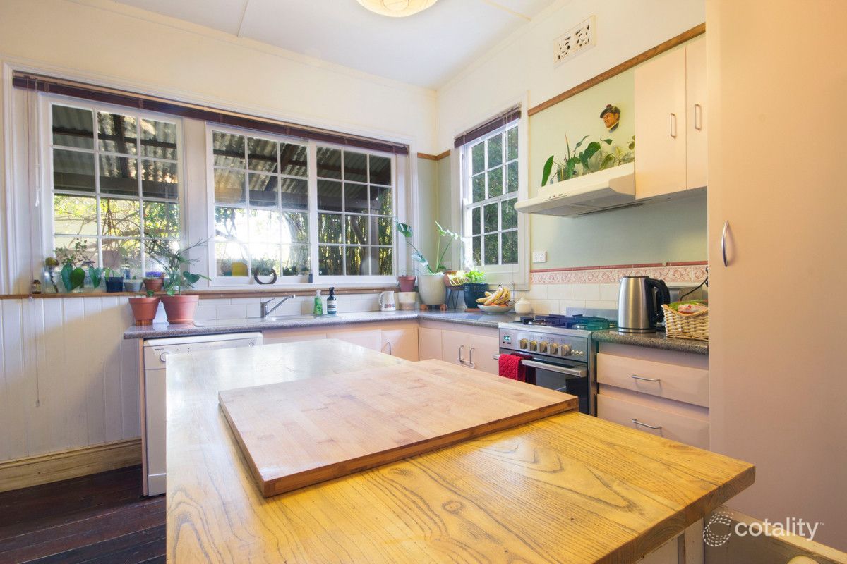 48 Helena St, Guildford, WA 6055