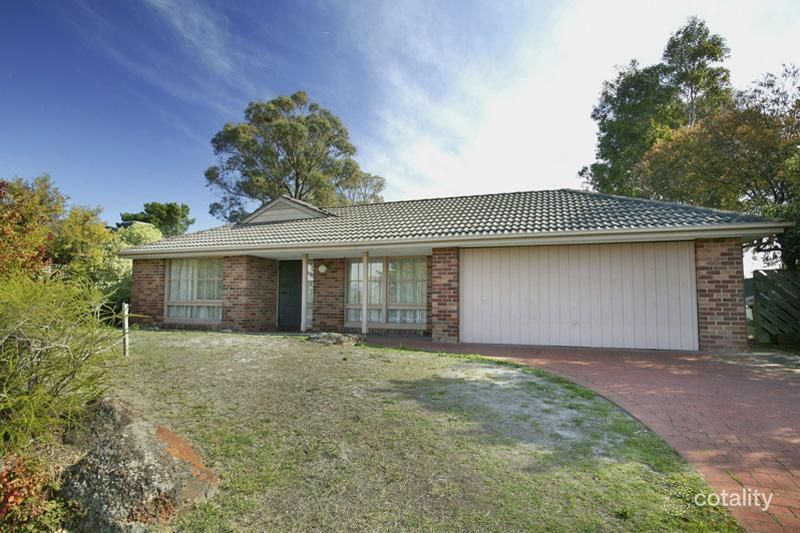 12 Beechwood Cl, Doncaster East, VIC 3109