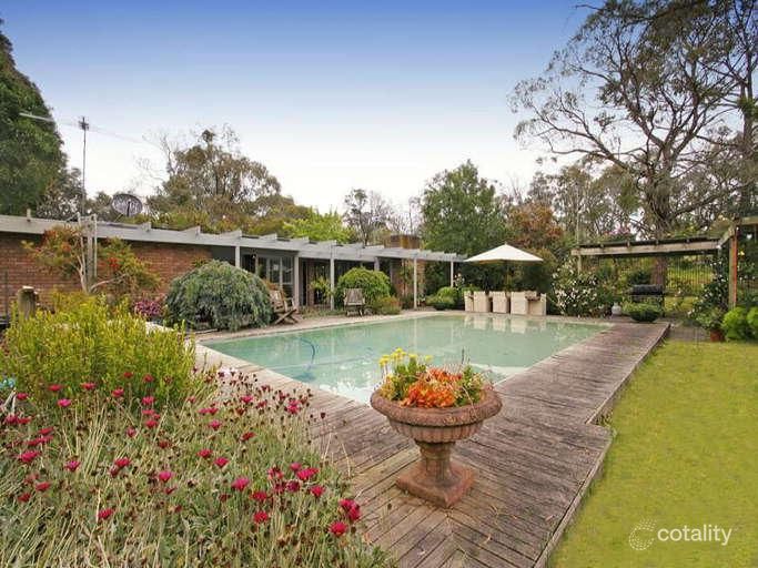 45 Oakhill Rd W, Pearcedale, VIC 3912