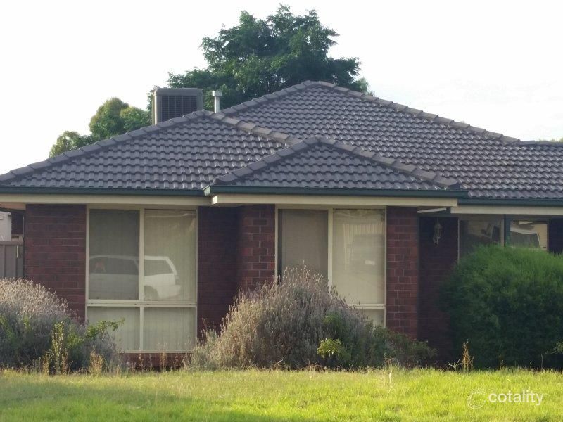 54 Somerset Gr, Craigmore, SA 5114