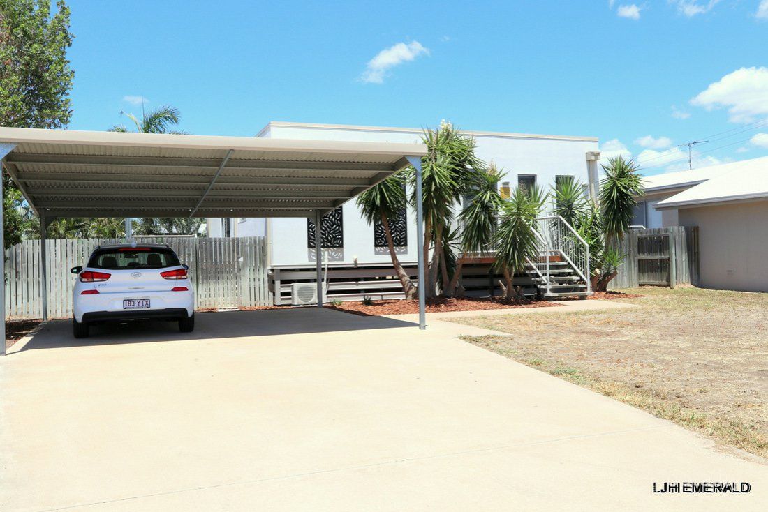 4 Lilly Cl, Emerald, QLD 4720