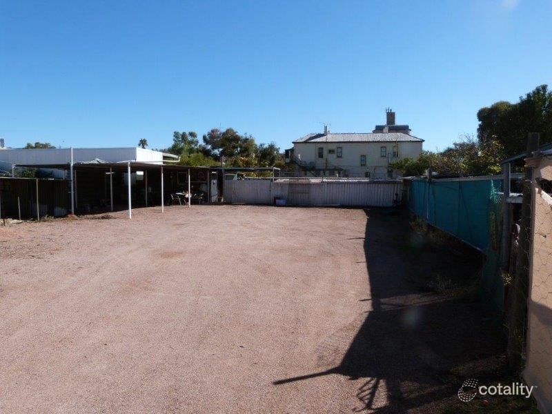 46 First St, Quorn, SA 5433