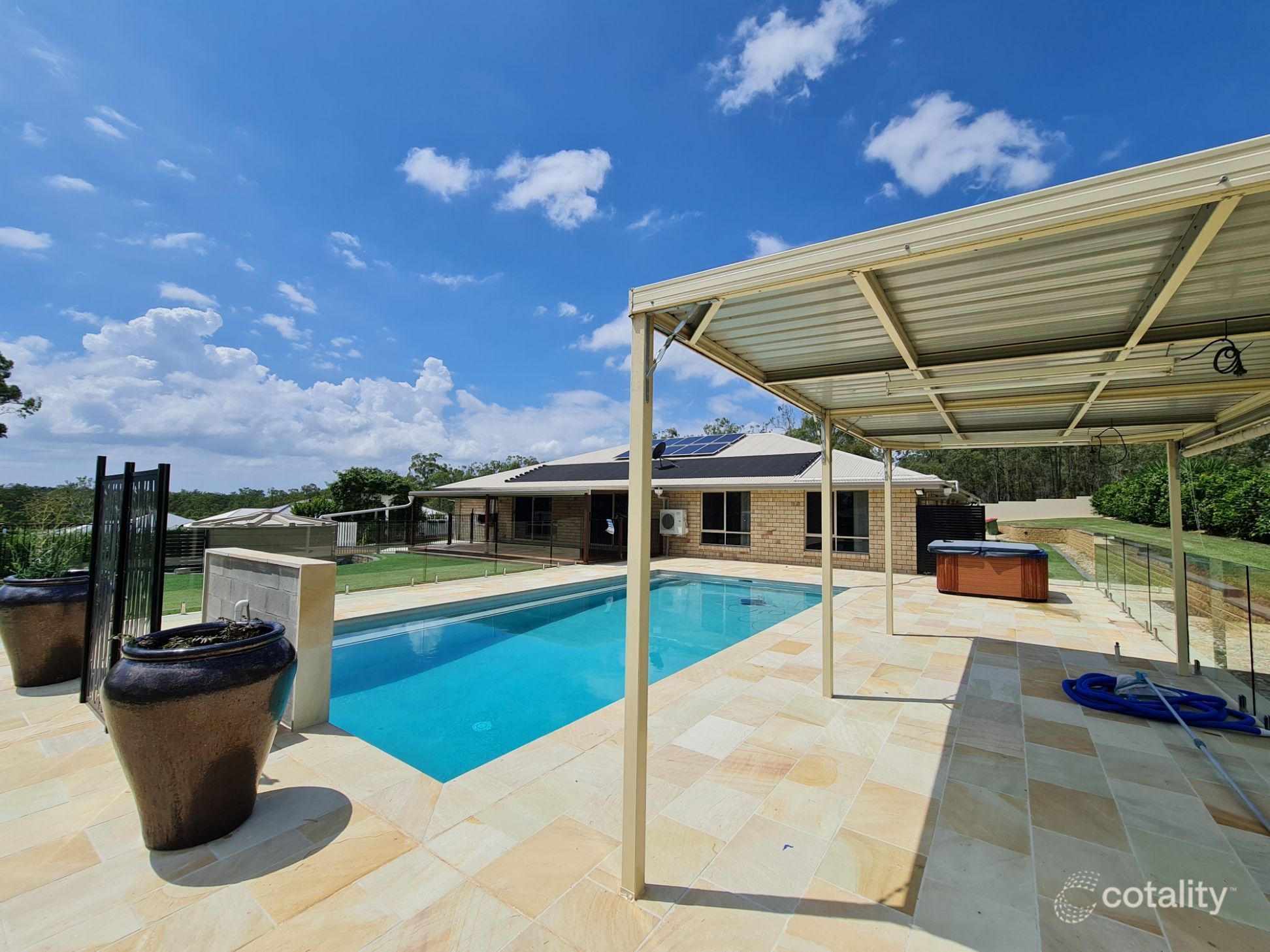 133 Fairway Dr, Kensington Grove, QLD 4341