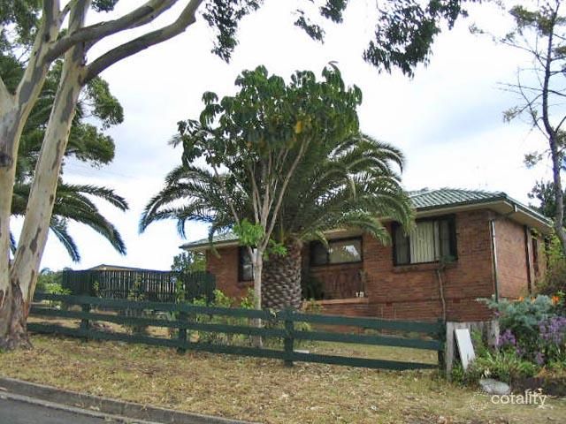 14 Kippax St, Warilla, NSW 2528