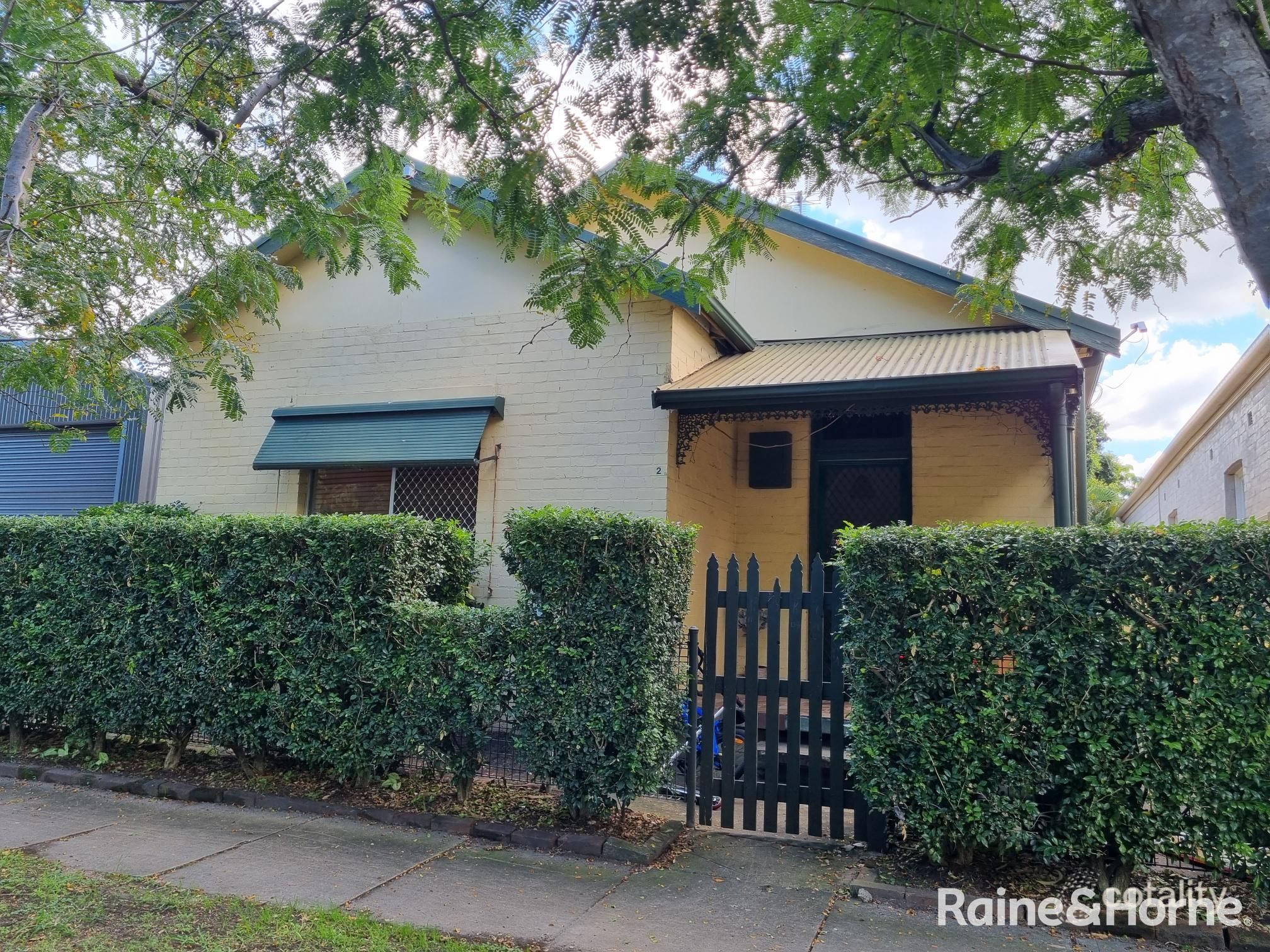2 Greaves St, Mayfield East, NSW 2304