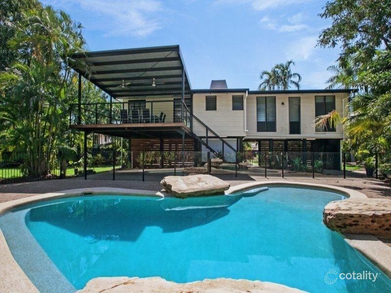 18 Chambers Cres, Malak, NT 0812