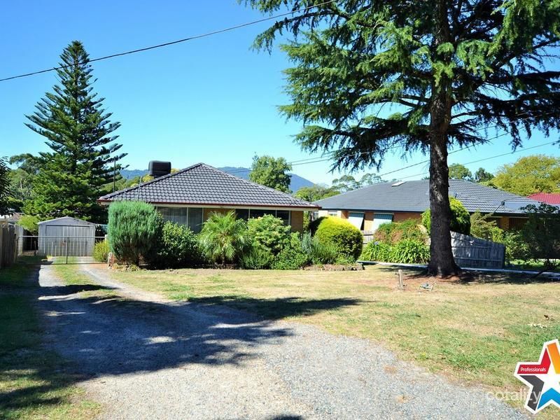 4 Lansell Rd, Mooroolbark, VIC 3138