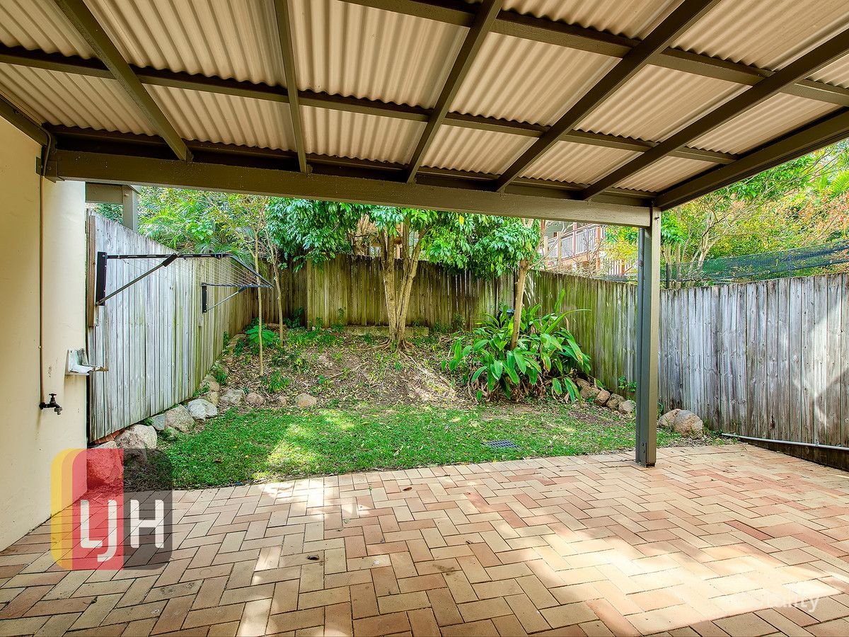 4/10 Crawford Ave, Stafford, QLD 4053
