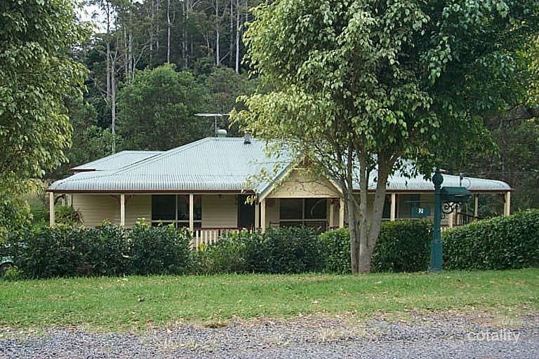 2-4 Forsythia Dr, Tamborine Mountain, QLD 4272