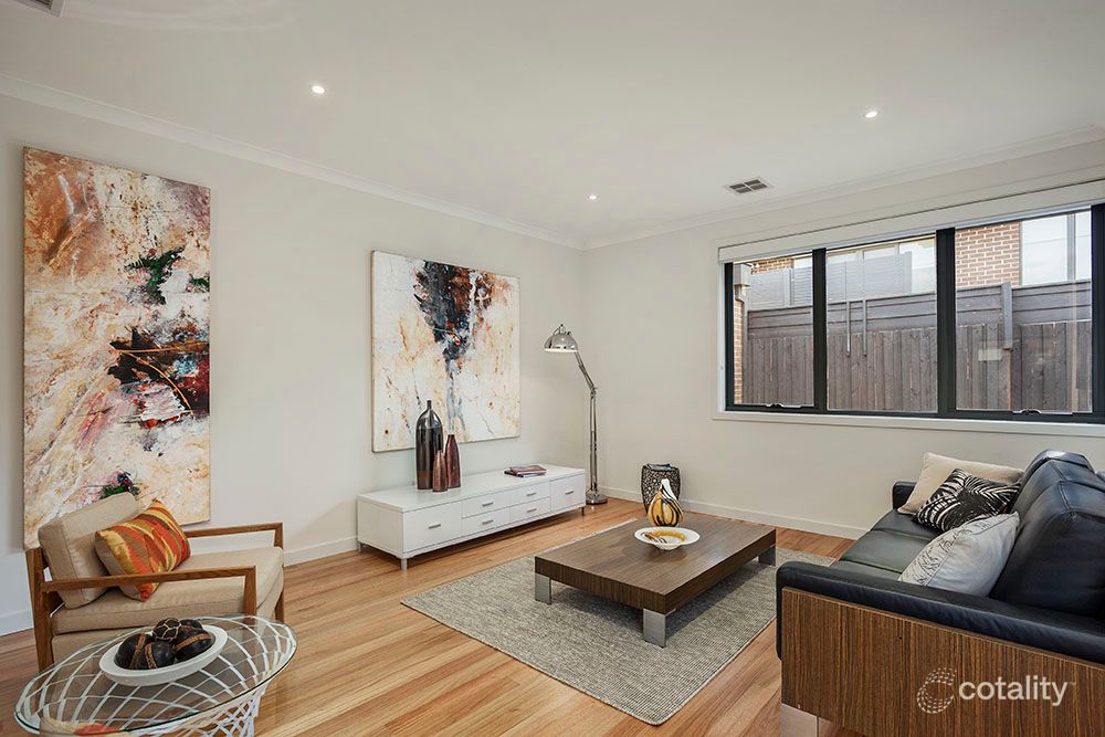 84a Russell Cres, Doncaster East, VIC 3109