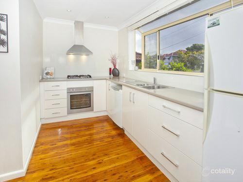 9 Prospect St, Mount Saint Thomas, NSW 2500