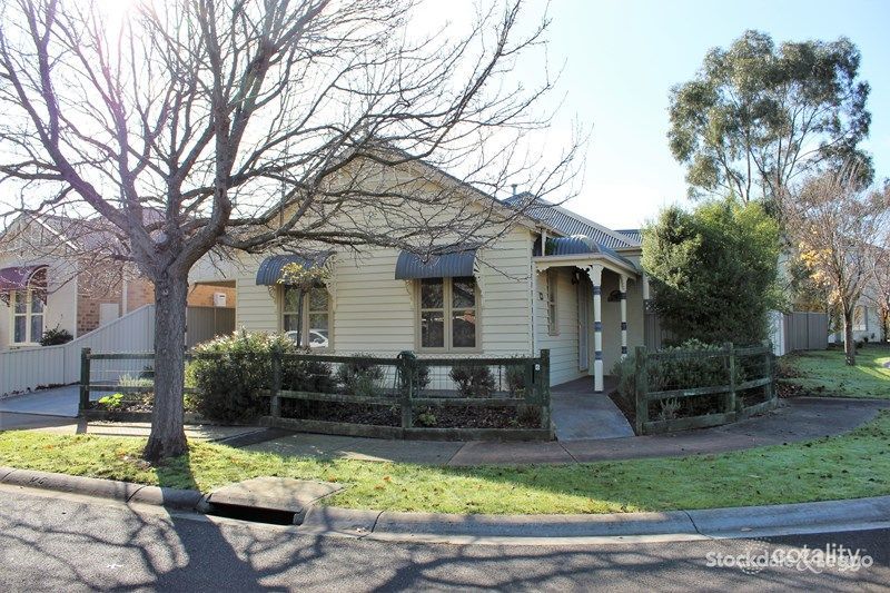 6 Moroka Grn, Pakenham, VIC 3810