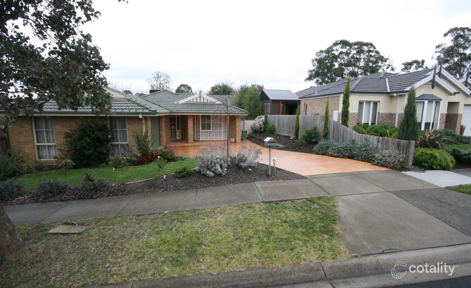 18 Berrywood Walk, Warranwood, VIC 3134