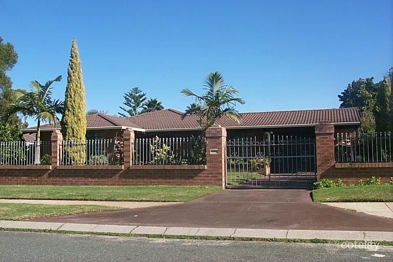 3 Shaftesbury Ave, Alexander Heights, WA 6064