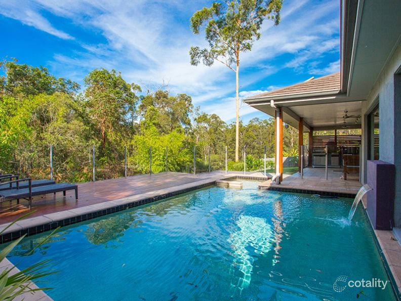 8 Grandis Ct, Cashmere, QLD 4500