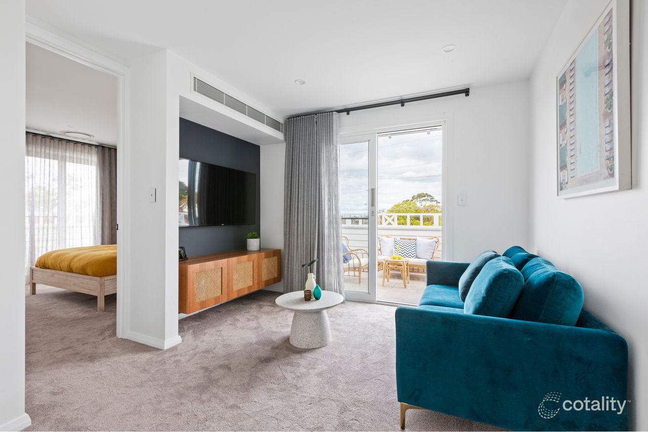 61 Harbord Rd, Freshwater, NSW 2096