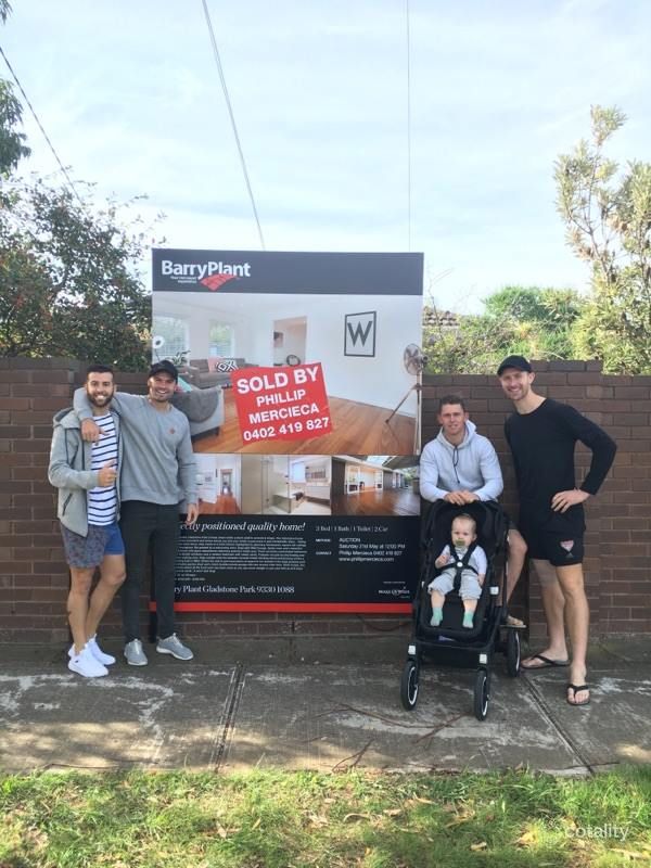 20 Woodstock Dr, Gladstone Park, VIC 3043