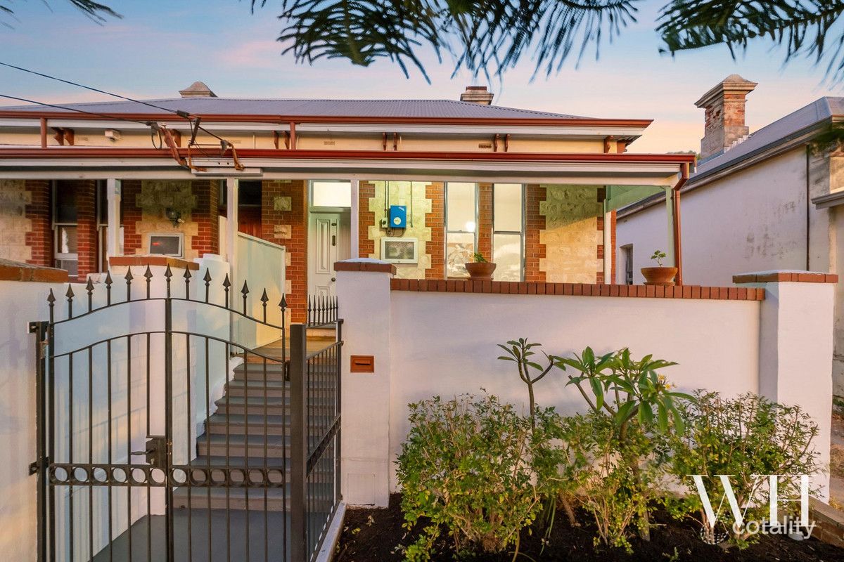 64 Hampton Rd, Fremantle, WA 6160