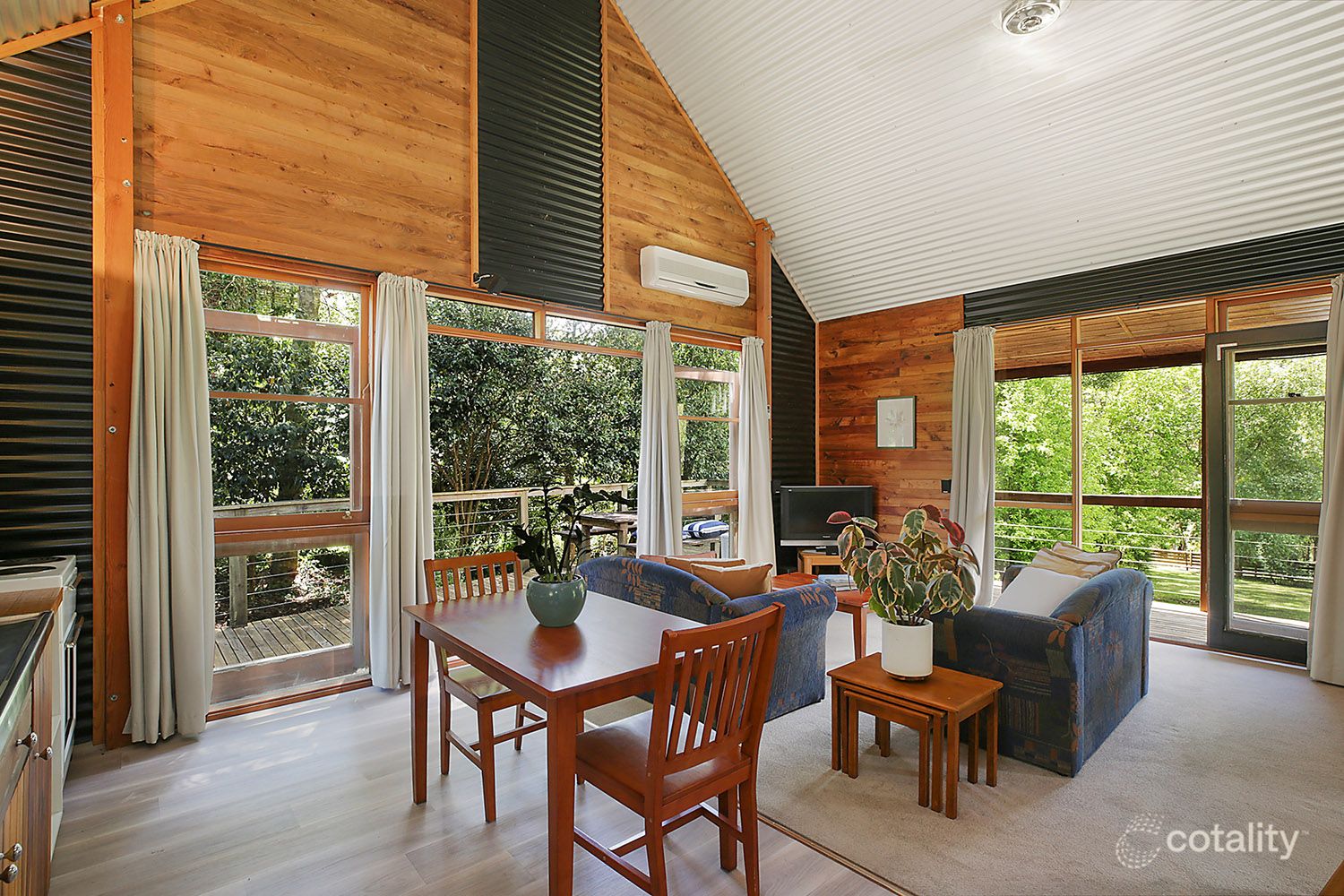 14 Hennigan Cres, Forrest, VIC 3236