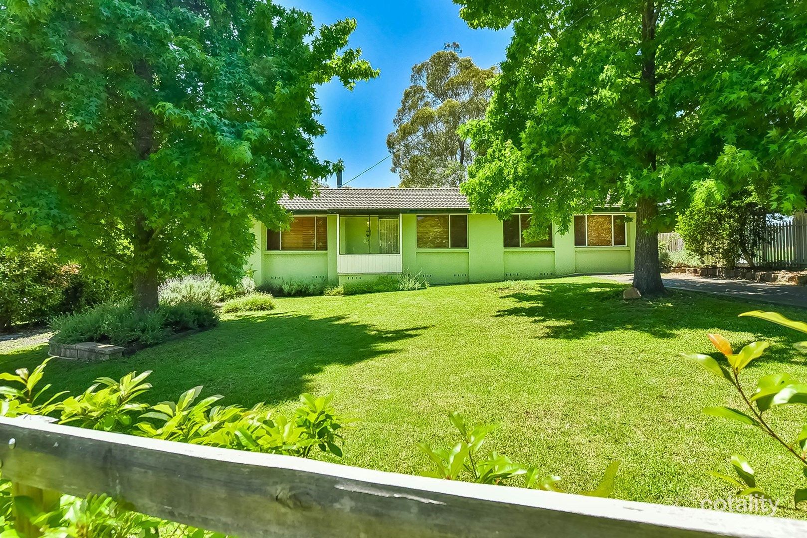 13 Alma Pl, Thirlmere, NSW 2572