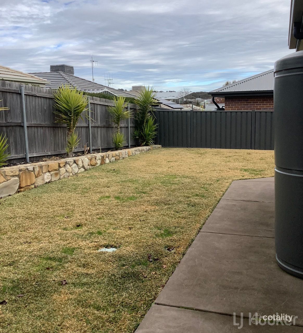 8 Carl St, Googong, NSW 2620