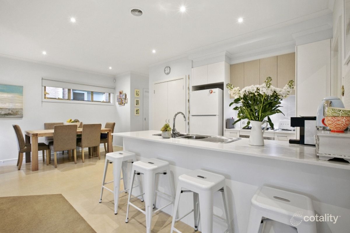 12 Seacrest Pl, Mount Martha, VIC 3934