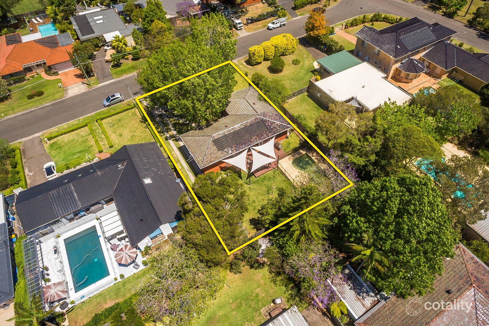 6 Milburn Pl, St Ives Chase, NSW 2075